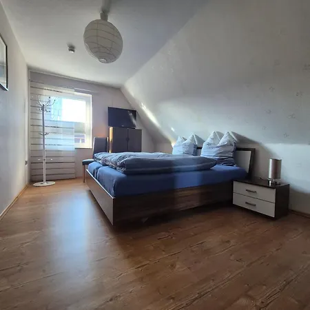 Leer-stadtmitte, 15131 *